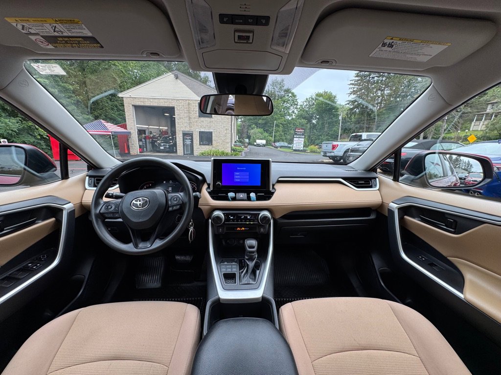 Used 2023 Toyota RAV4 LE image 20