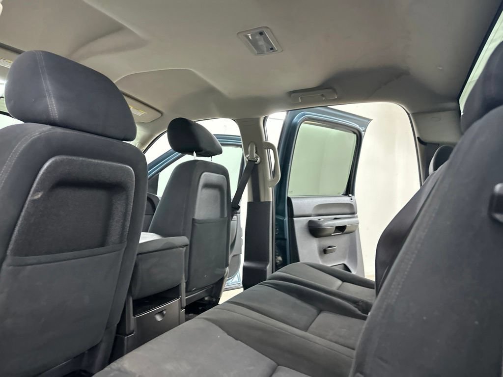 Used 2013 Chevrolet Silverado 2500 LT w/ Interior Plus Package AWD/4WD image 35