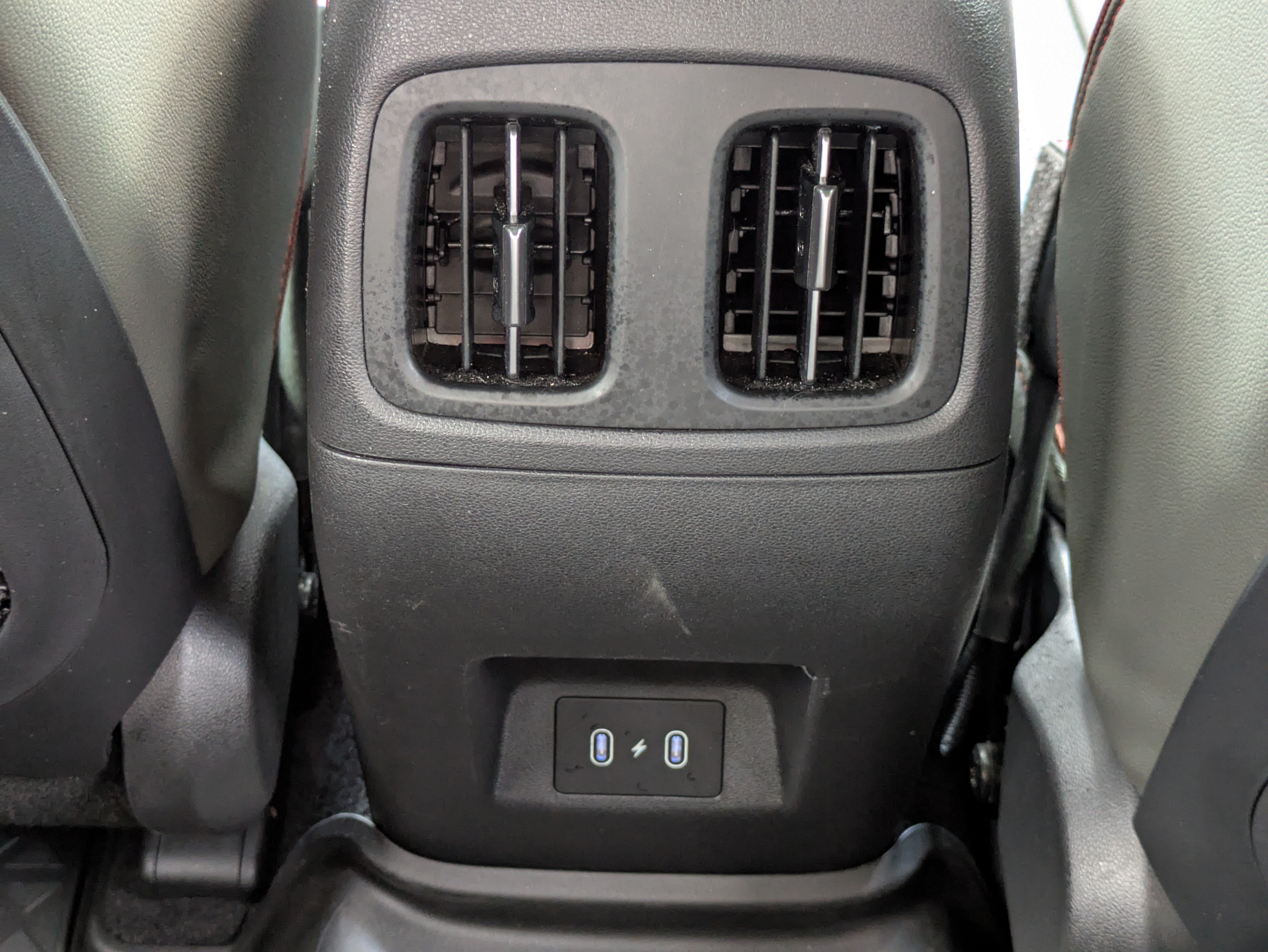Used 2025 Hyundai Santa Cruz Limited AWD/4WD image 35