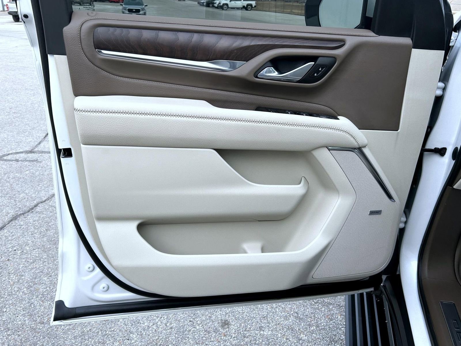 Used 2023 GMC Yukon Denali w/ Max Trailering Package image 9