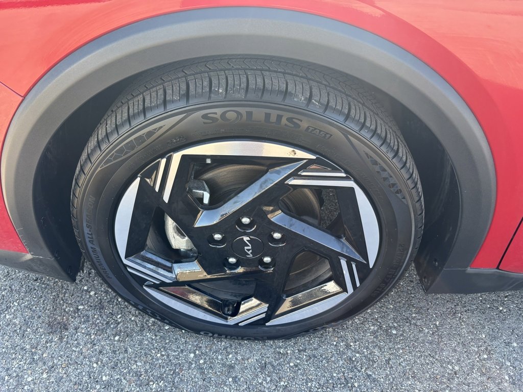 Used 2025 Kia K4 EX image 9