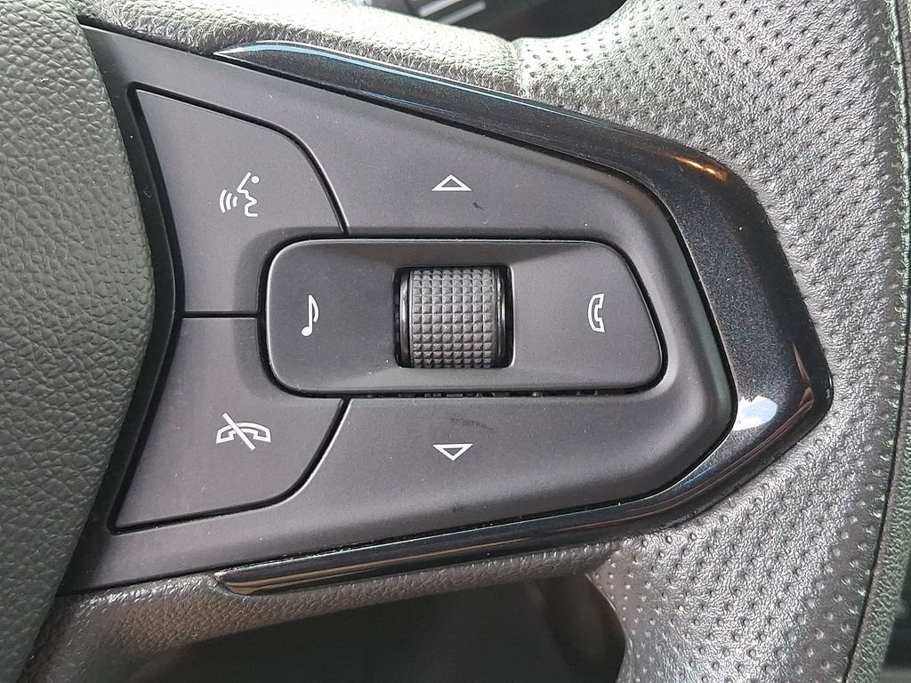 Used 2025 Chevrolet TrailBlazer LT AWD/4WD image 22