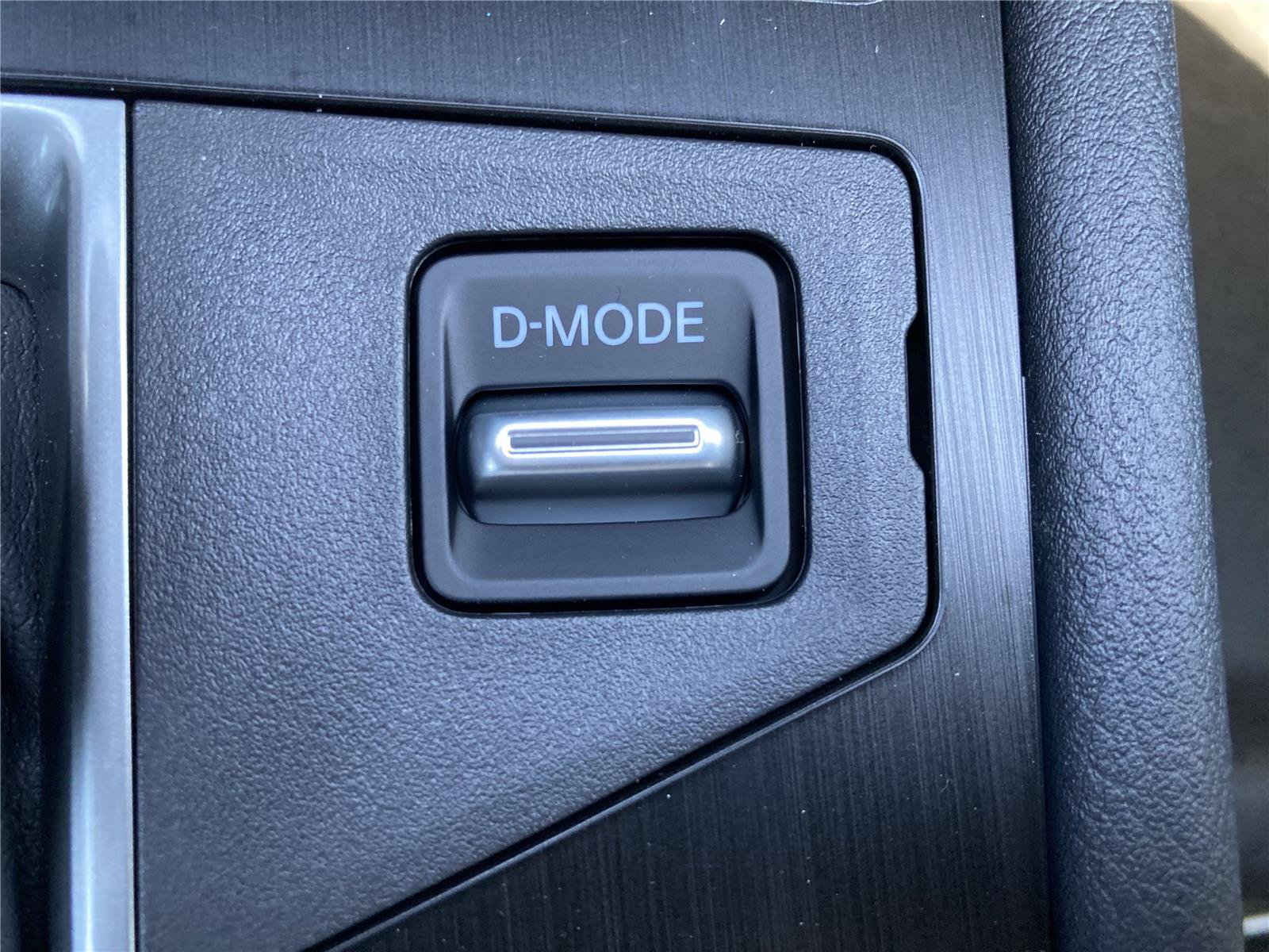 New 2026 Nissan Kicks SV w/ SV Premium Package FWD image 19