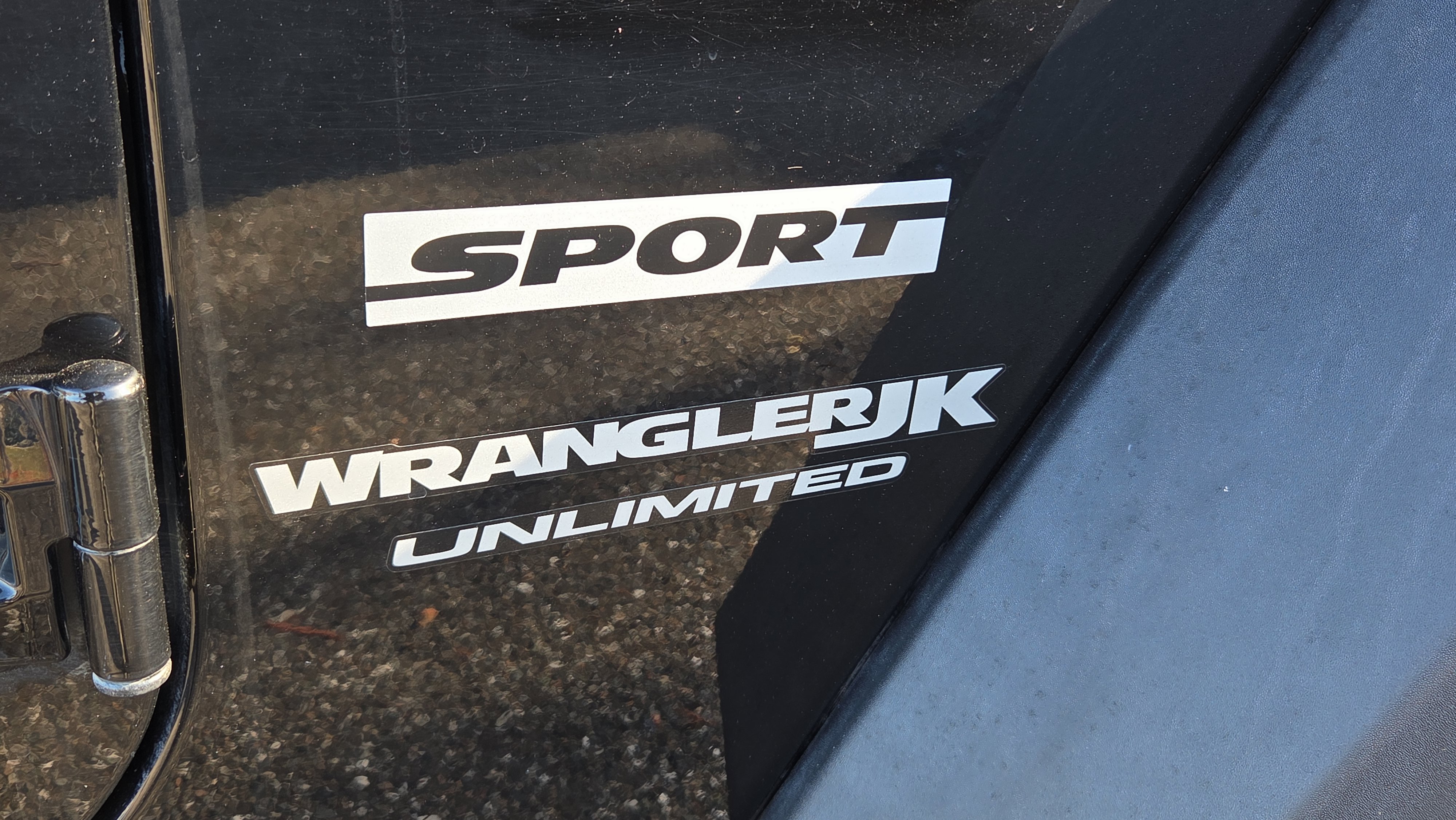 Used 2018 Jeep Wrangler Unlimited Sport S image 23