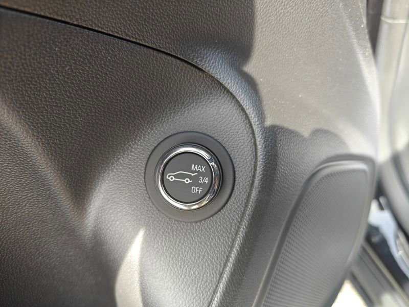 Used 2022 Buick Encore GX Essence w/ Experience Buick Package AWD/4WD image 15