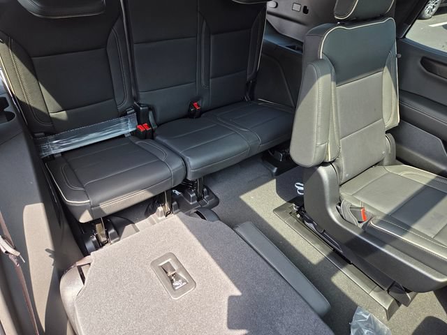 New 2026 GMC Yukon Elevation w/ Elevation Premium Package AWD/4WD image 23