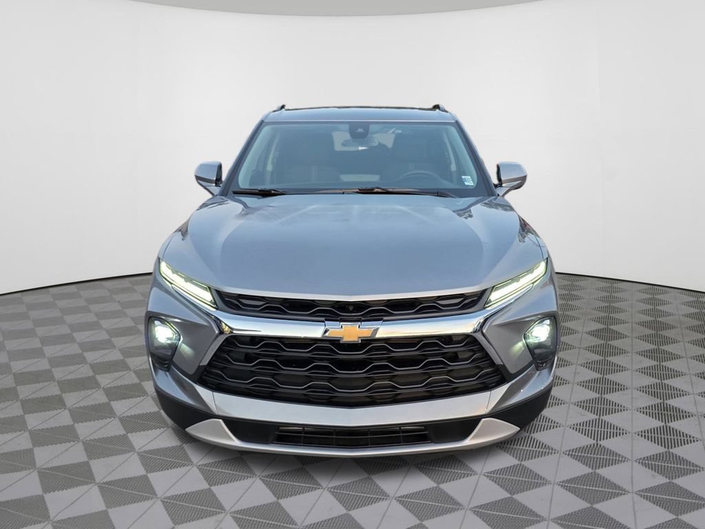 New 2026 Chevrolet Blazer LT w/ Convenience Package FWD image 3