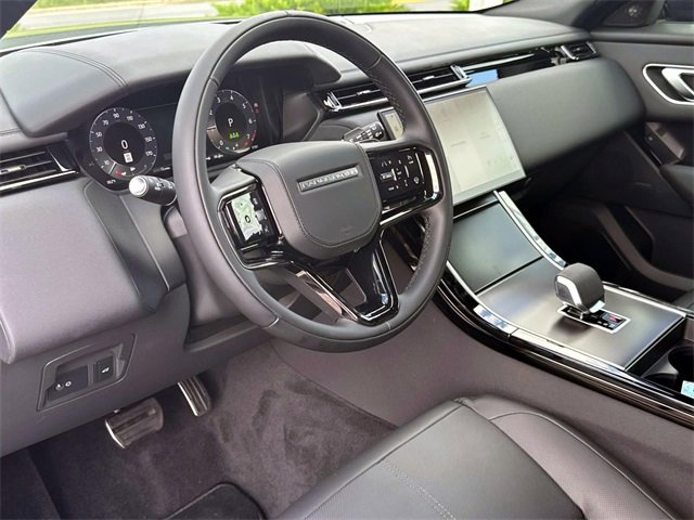 New 2026 Land Rover Range Rover Velar Dynamic SE image 29