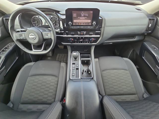 Used 2025 Nissan Pathfinder SV FWD image 20