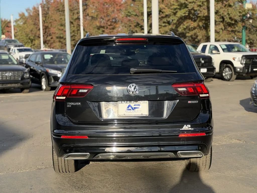 Used 2020 Volkswagen Tiguan SE R-Line AWD/4WD image 5