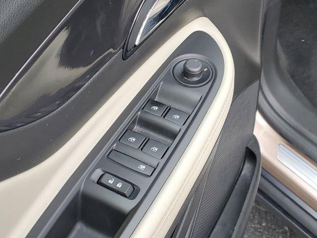 Used 2019 Buick Encore Essence image 9