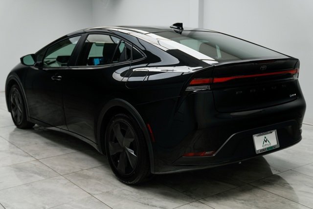 Used 2024 Toyota Prius LE image 7