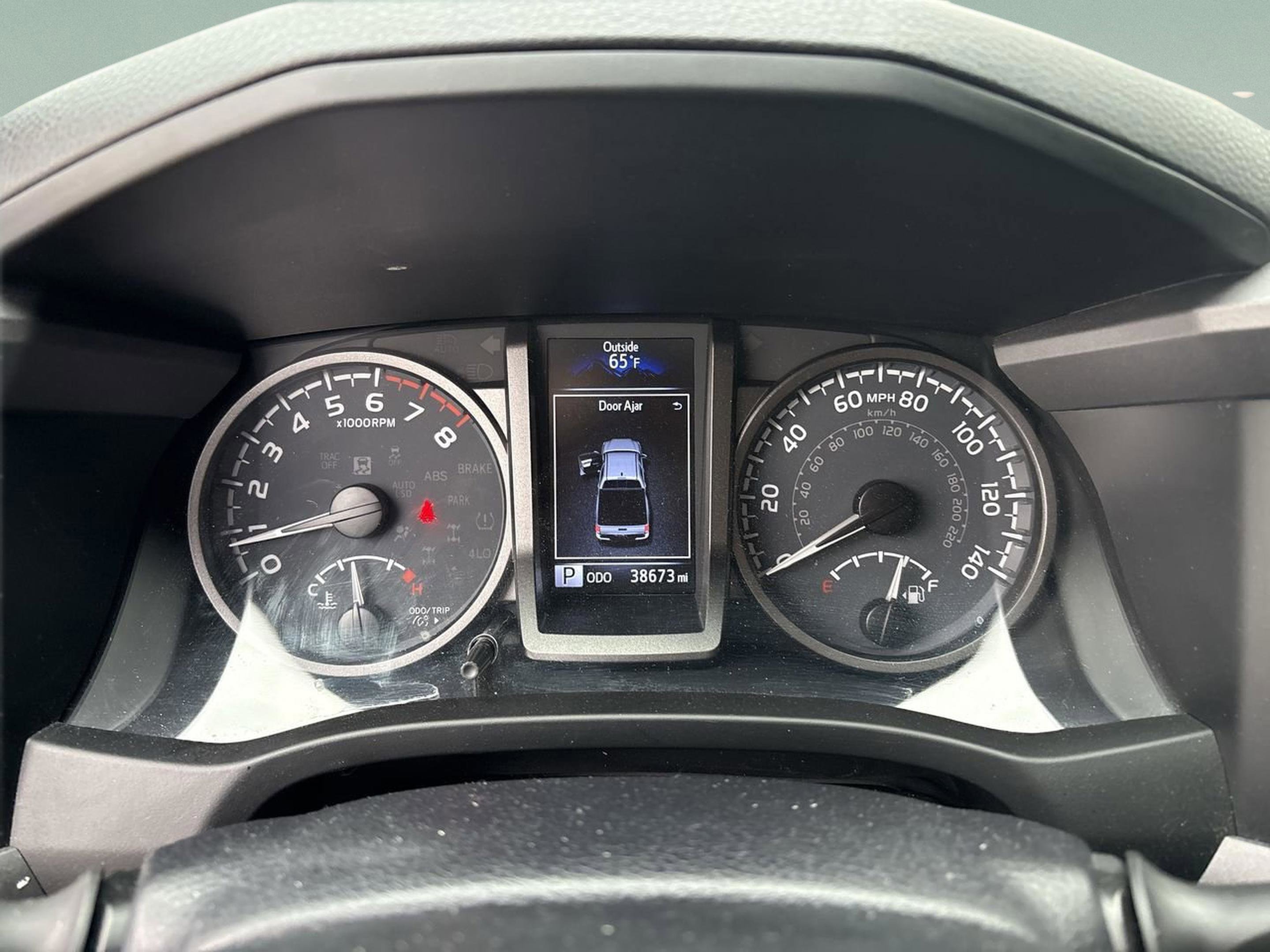 Used 2021 Toyota Tacoma TRD Sport image 28