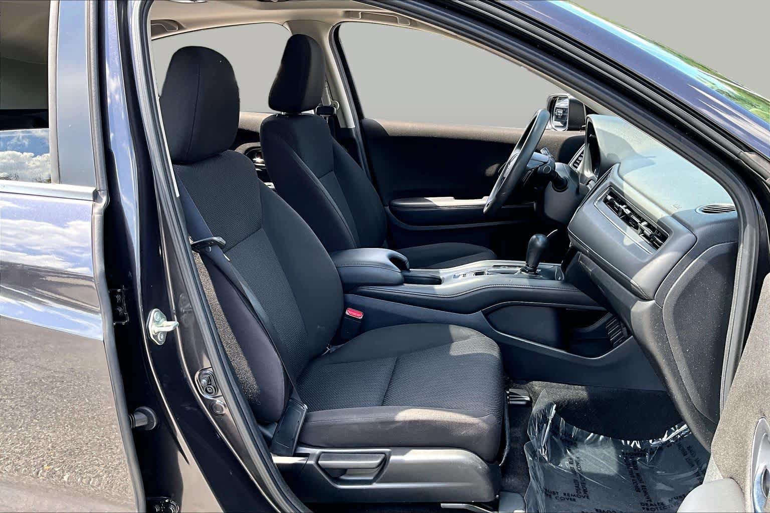 Used 2018 Honda HR-V EX image 9