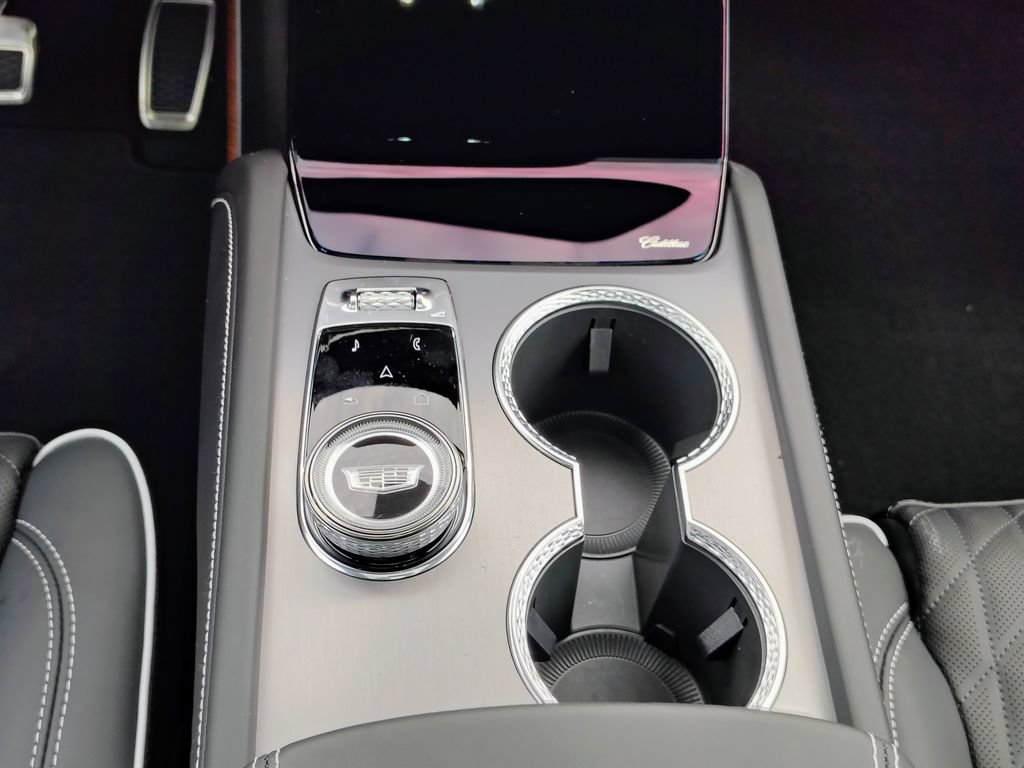 New 2027 Cadillac Vistiq Premium Luxury AWD/4WD image 39
