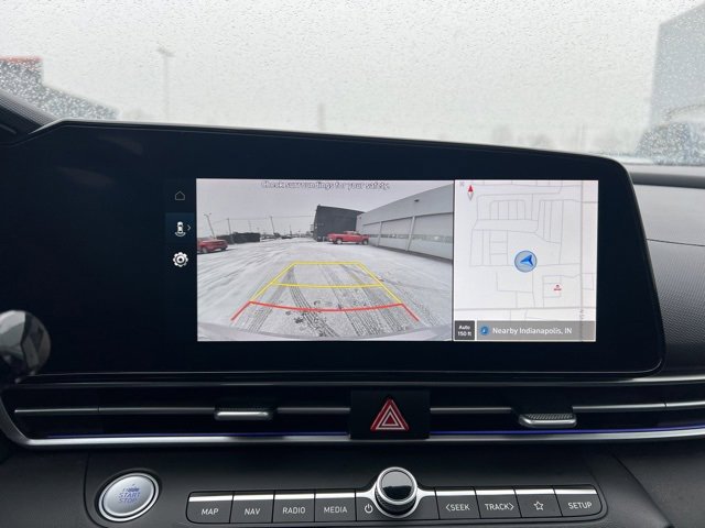 Used 2025 Hyundai Elantra SEL image 39