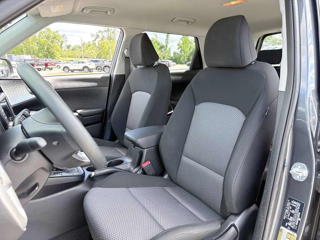 Used 2025 Kia Soul LX w/ LX Technology Package image 11