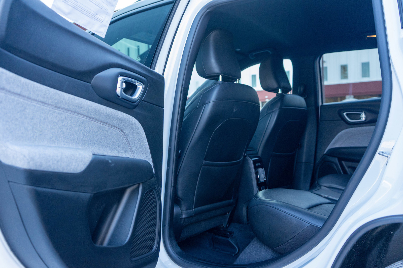 Used 2023 Jeep Compass Latitude image 26