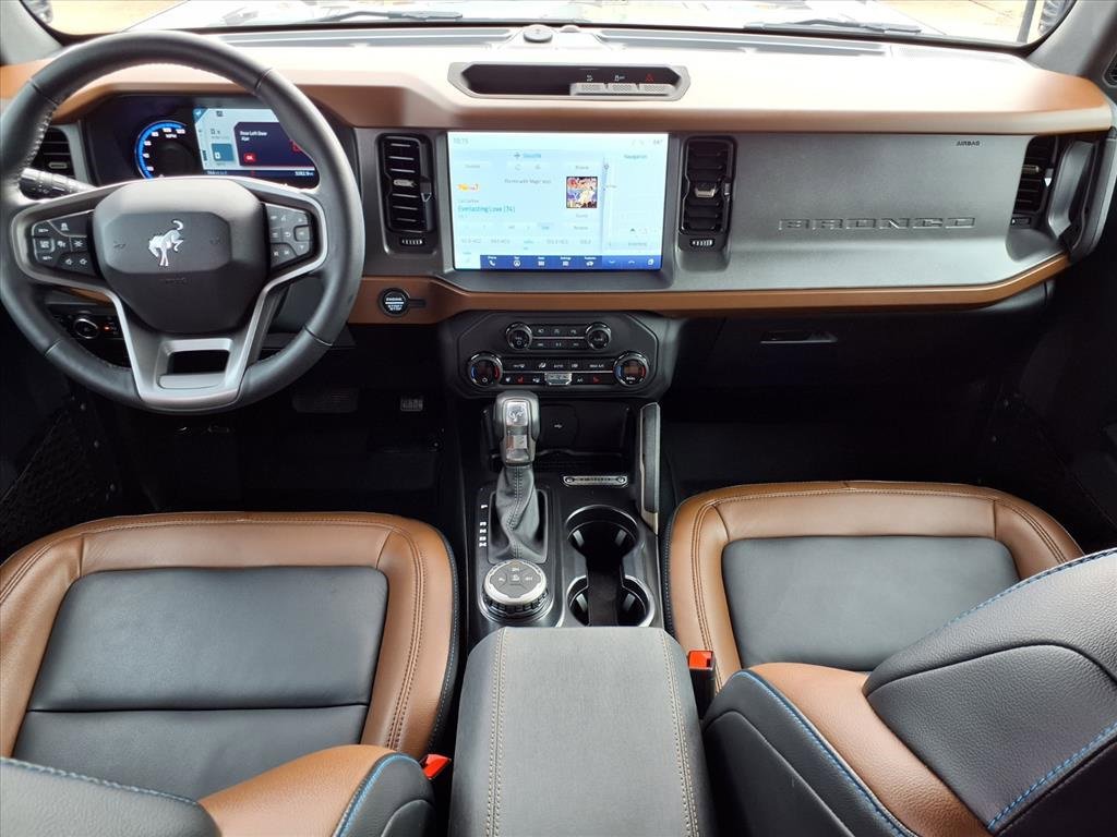 Used 2024 Ford Bronco Outer Banks image 9