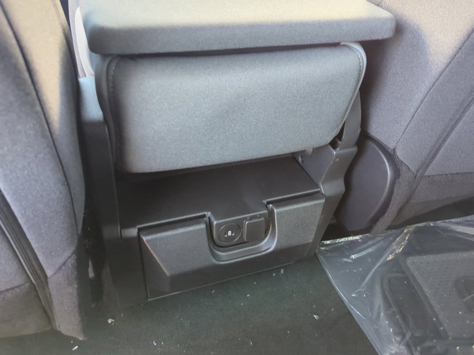 New 2025 Ford F250 XLT w/ Black Appearance Package image 32