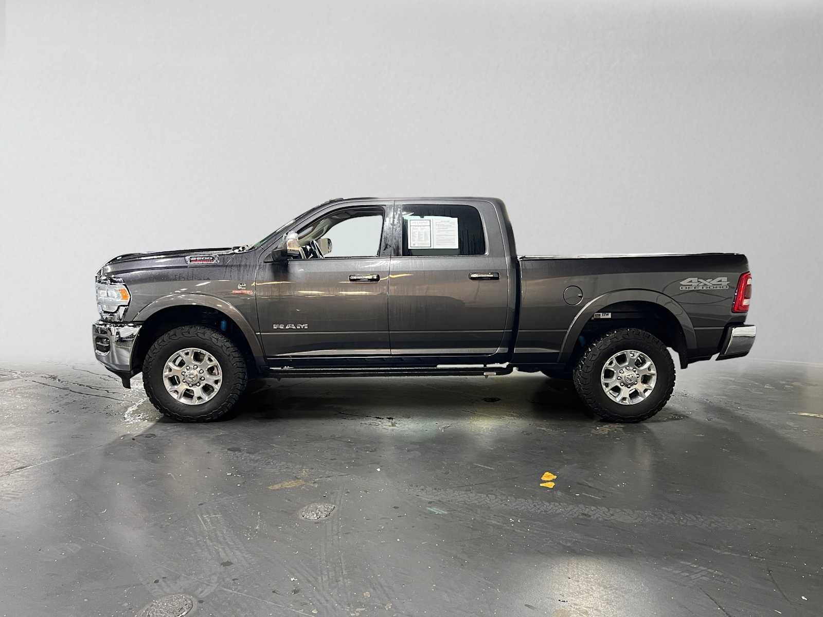 Used 2022 RAM 2500 Laramie AWD/4WD image 6