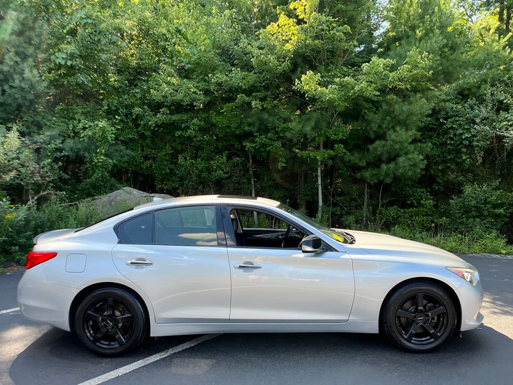 Used 2017 INFINITI Q50 Premium w/ 2.0T Premium Plus Package AWD/4WD image 6