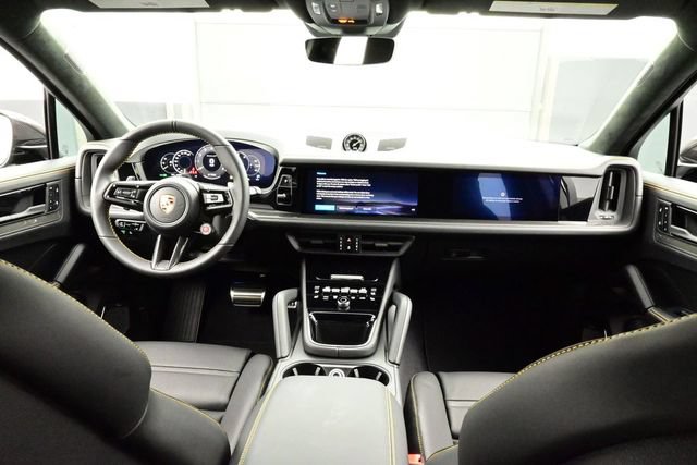 New 2026 Porsche Cayenne Turbo GT AWD/4WD image 20