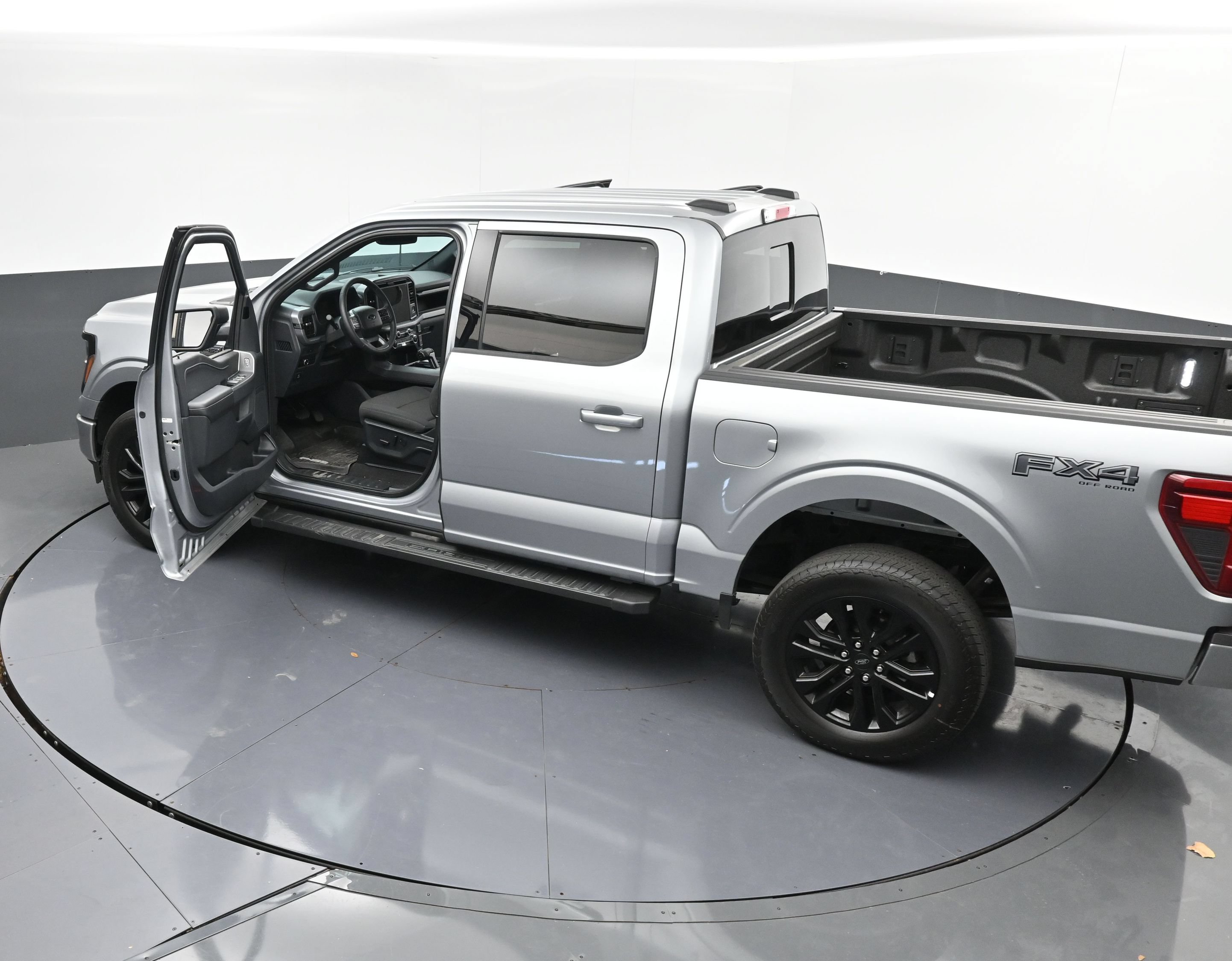 Used 2026 Ford F150 XLT w/ Equipment Group 302A MID AWD/4WD image 44