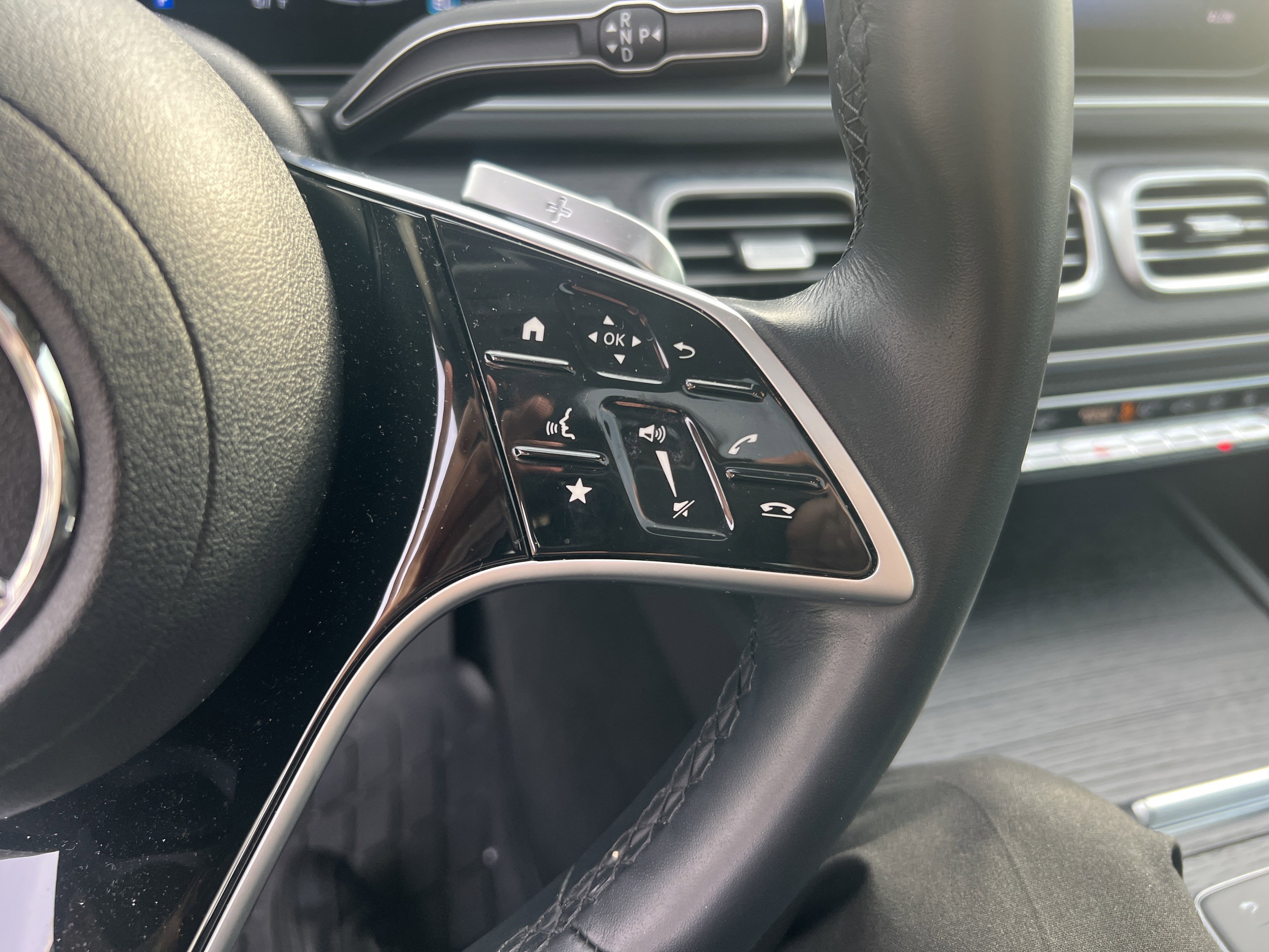 Certified 2024 Mercedes-Benz GLE 450e 4MATIC image 19