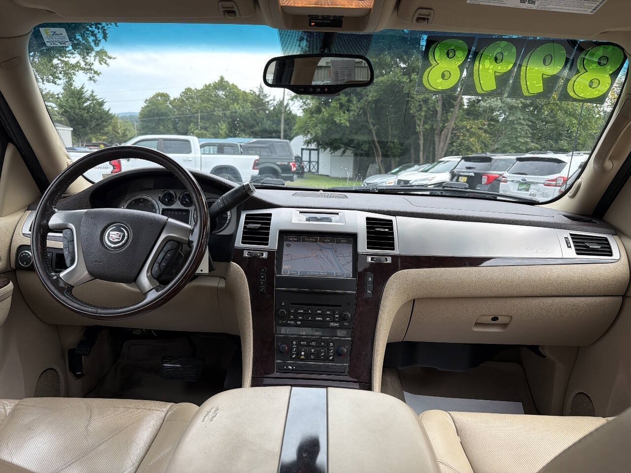 Used 2011 Cadillac Escalade EXT Luxury AWD/4WD image 25