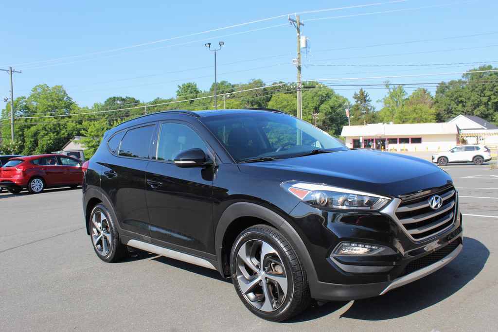 Used 2018 Hyundai Tucson Value AWD/4WD image 3