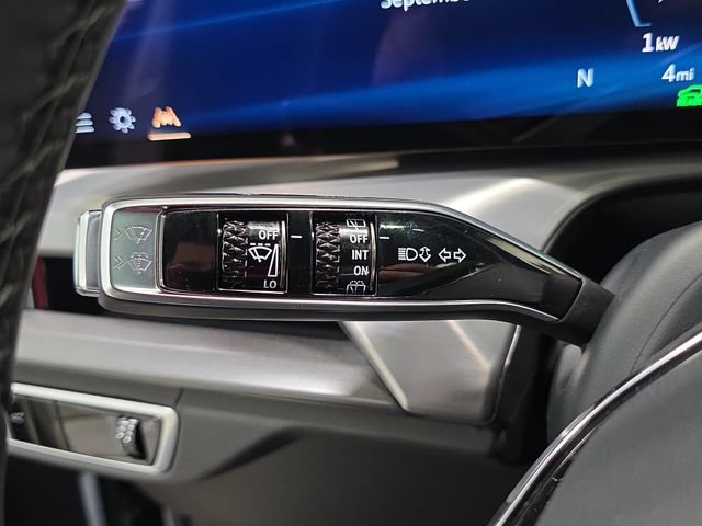New 2027 Cadillac Vistiq Premium Luxury w/ LPO, Floor Liner Package AWD/4WD image 22