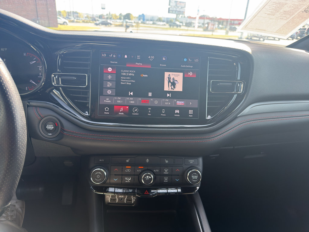 Used 2025 Dodge Durango GT AWD/4WD image 17
