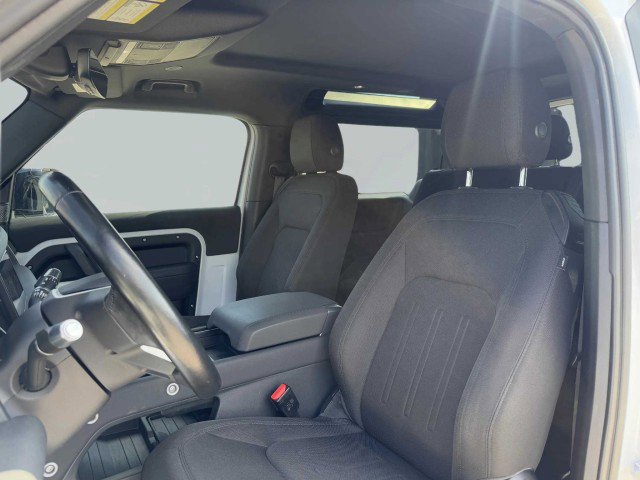 Used 2021 Land Rover Defender 90 image 19