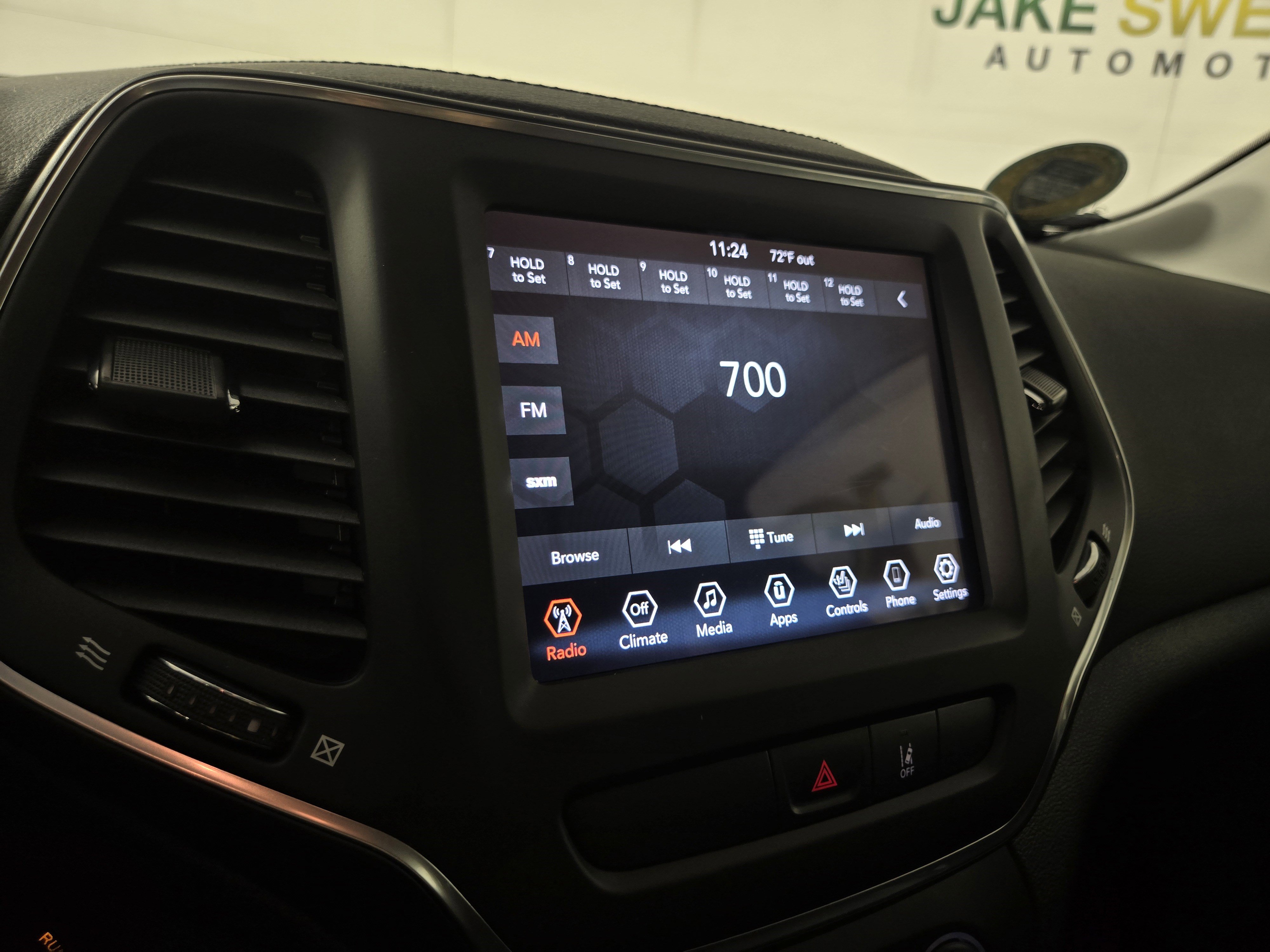 Used 2022 Jeep Cherokee Latitude Lux FWD image 19