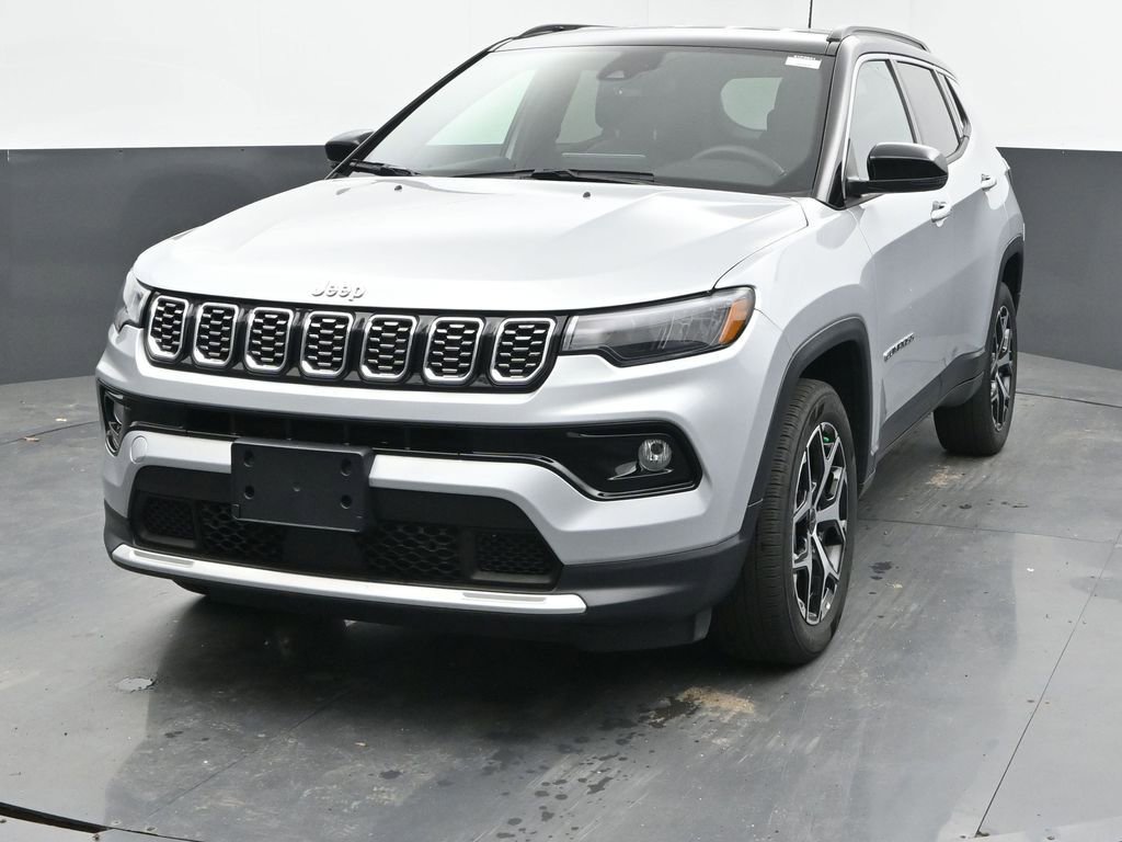 Used 2025 Jeep Compass Limited AWD/4WD image 4