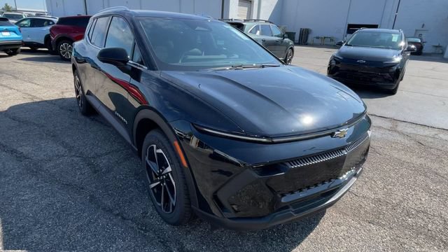 New 2026 Chevrolet Equinox EV LT FWD image 4