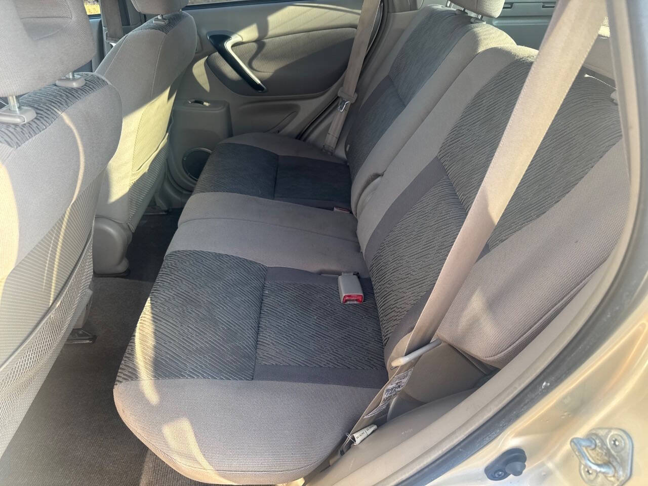 Used 2002 Toyota RAV4 4WD image 12