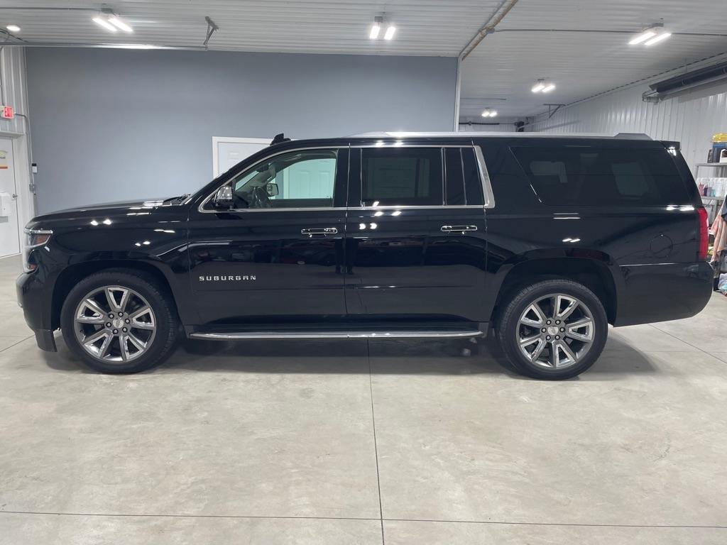 Used 2018 Chevrolet Suburban Premier image 4