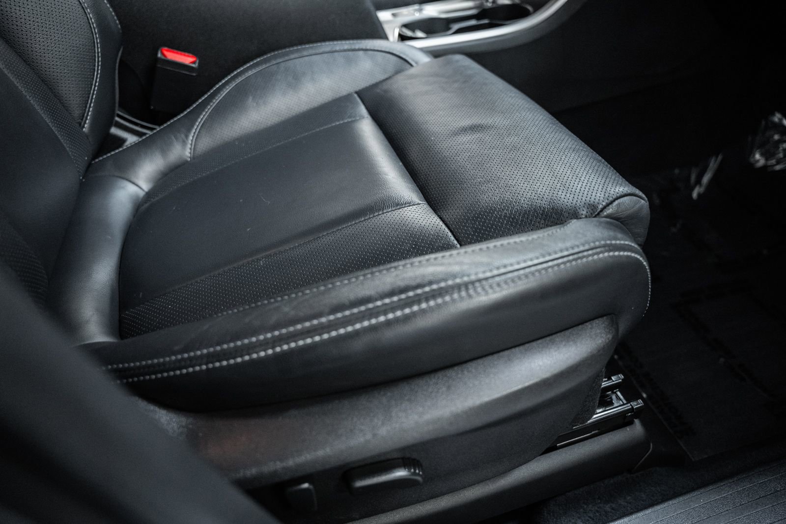 Used 2021 Subaru Ascent Limited AWD/4WD image 40