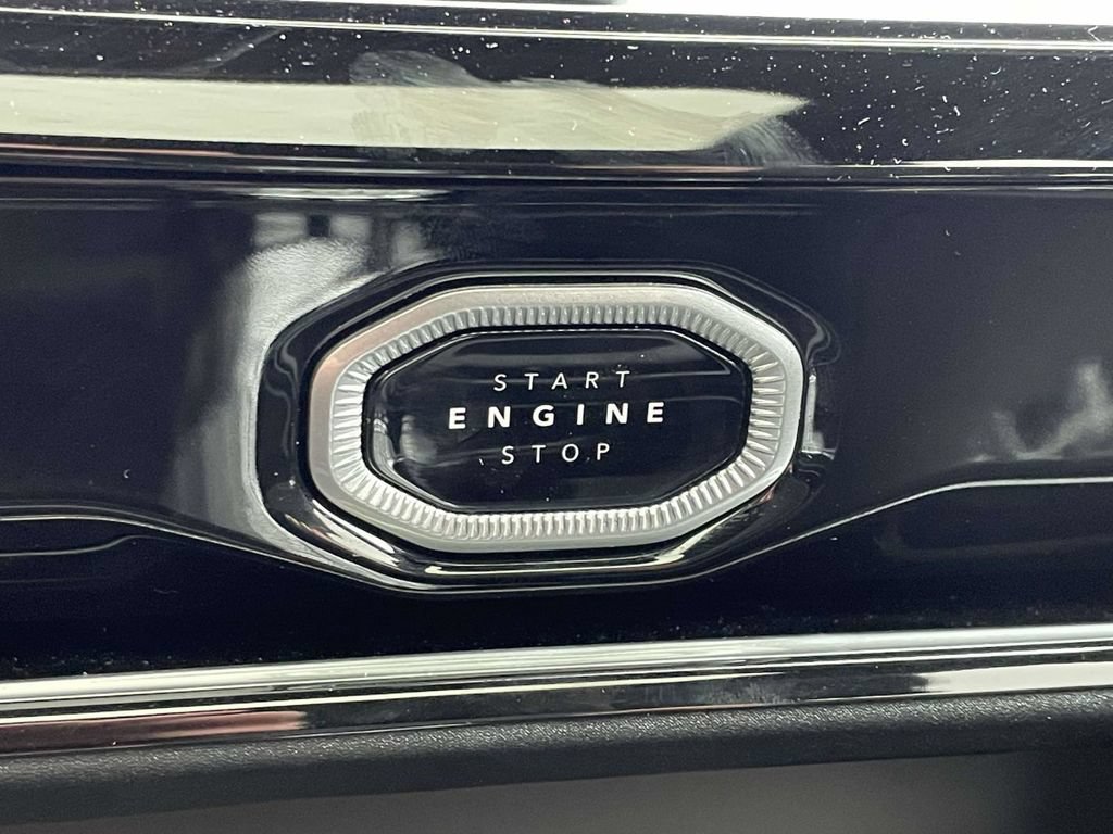 Certified 2026 Jeep Grand Cherokee Altitude RWD image 35