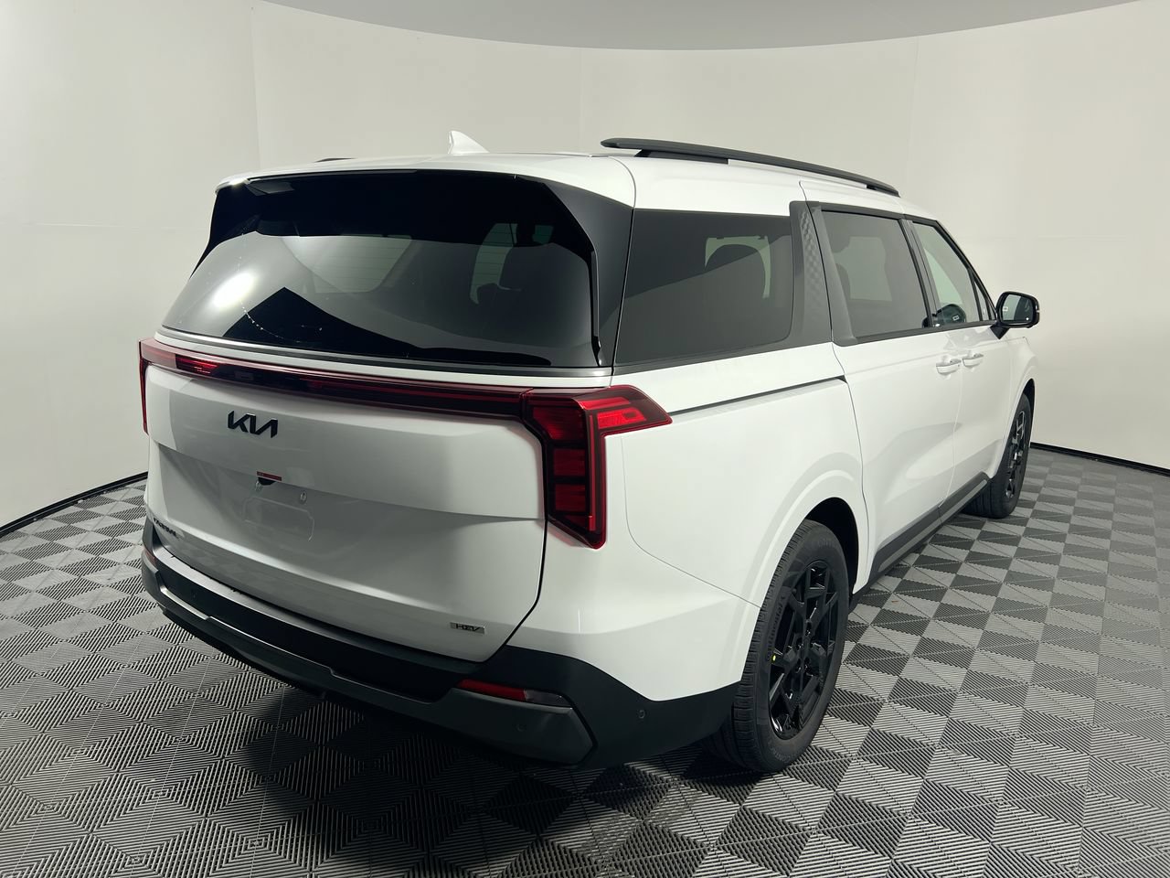 New 2027 Kia Carnival SX Prestige FWD image 3