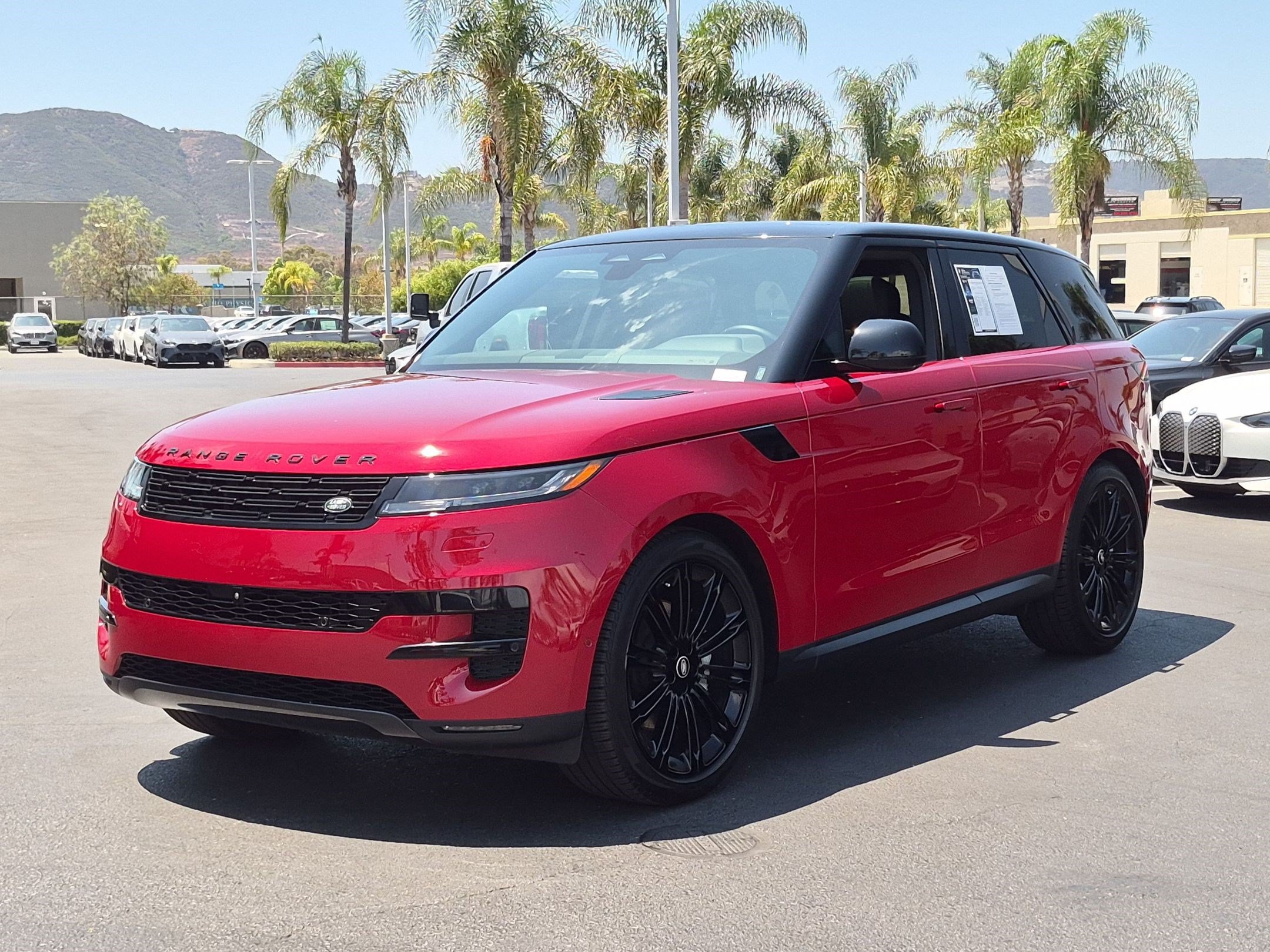 Used 2024 Land Rover Range Rover Sport SE AWD/4WD image 5