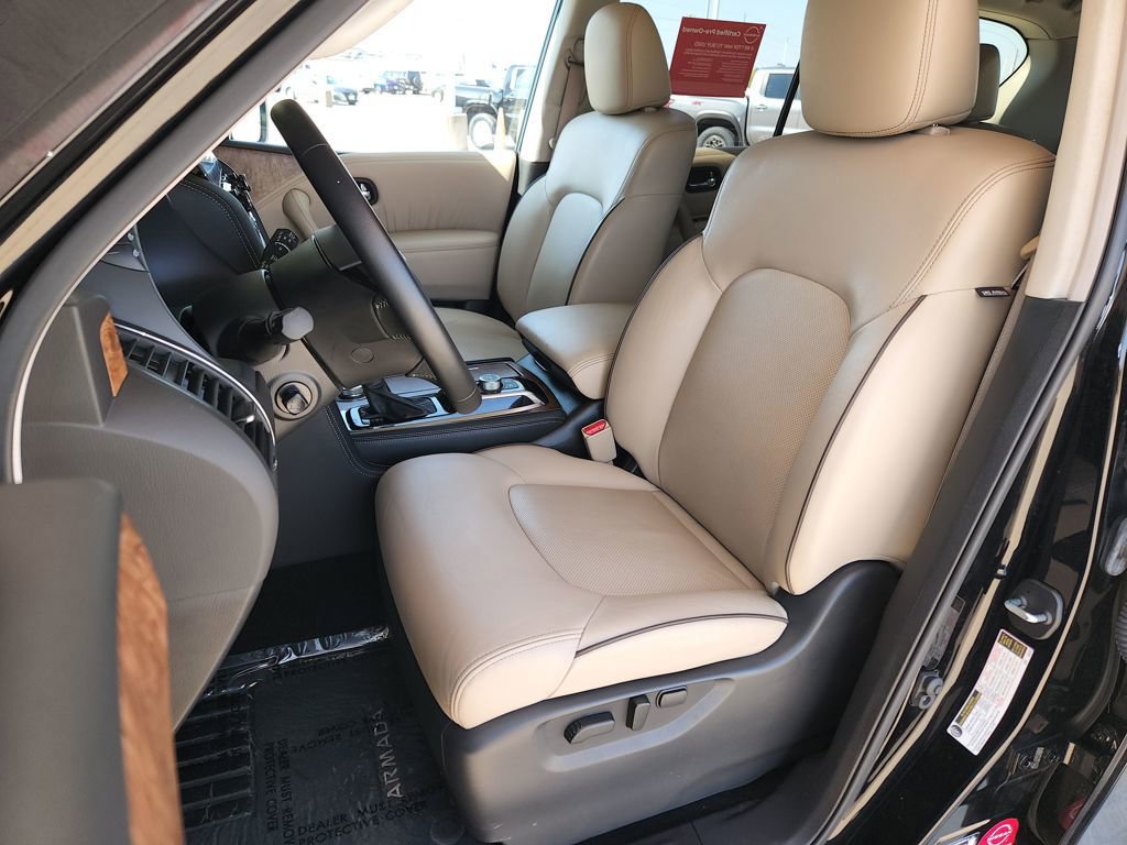Used 2024 Nissan Armada SL w/ Captain's Chairs Package image 3