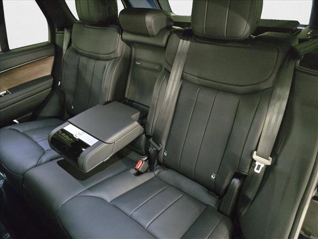 New 2025 Land Rover Range Rover SE image 14