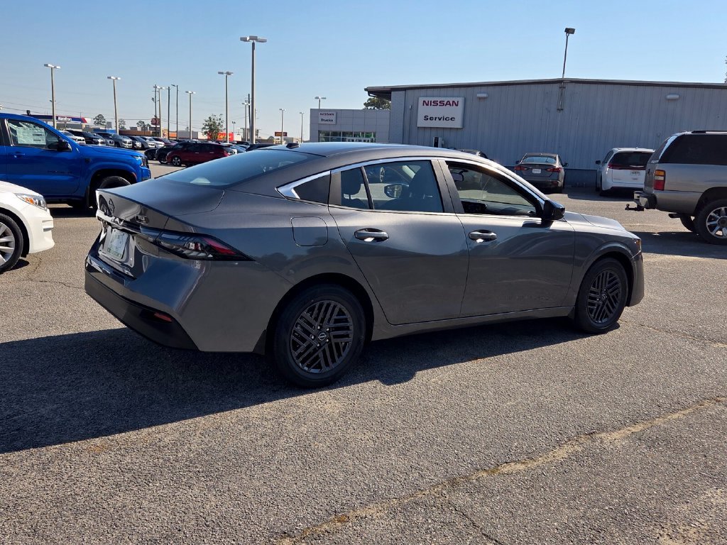 New 2027 Nissan Sentra SV FWD image 11