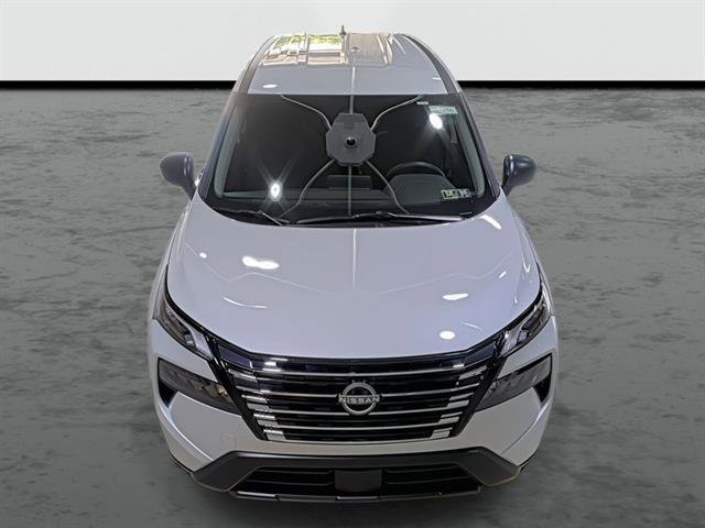 Certified 2025 Nissan Rogue S AWD/4WD image 6