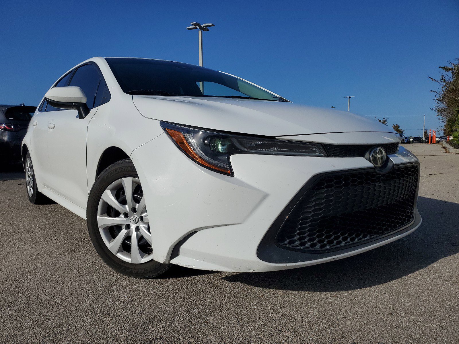 Used 2022 Toyota Corolla LE video 2