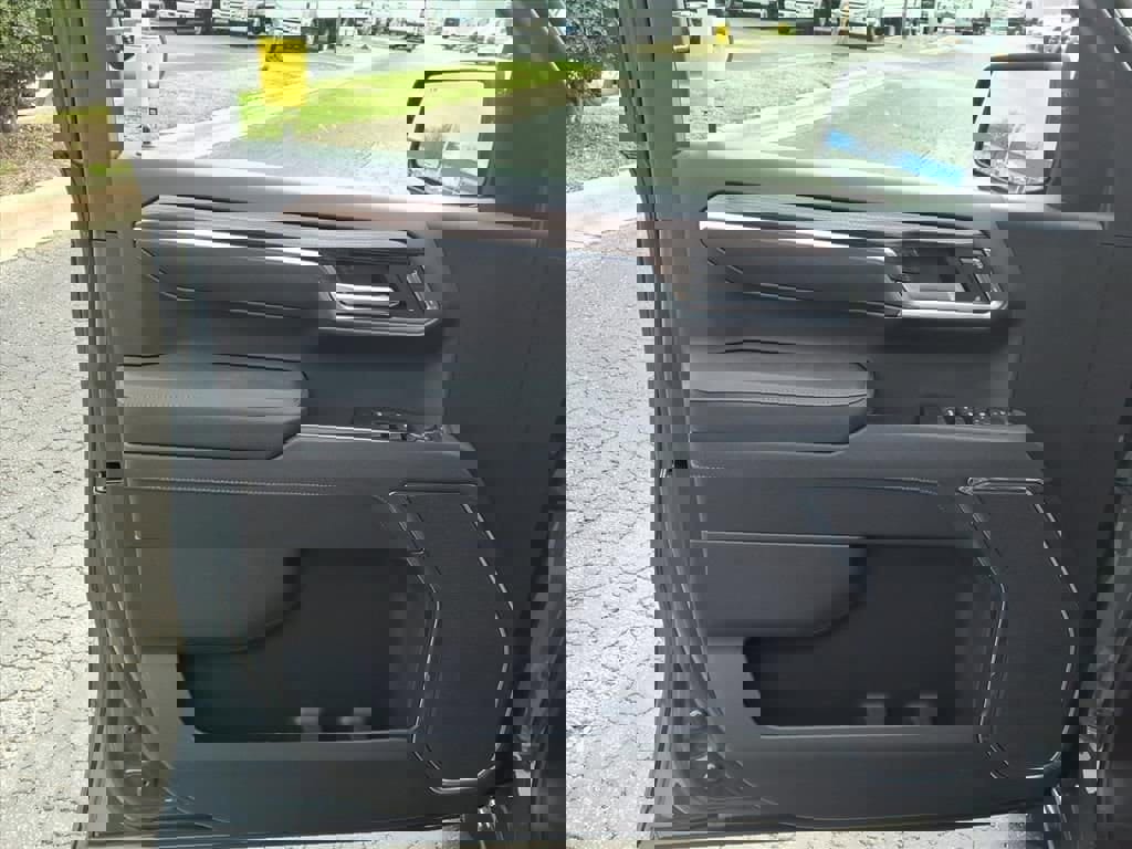 New 2026 Chevrolet Silverado 1500 LT w/ Texas Edition Plus image 11