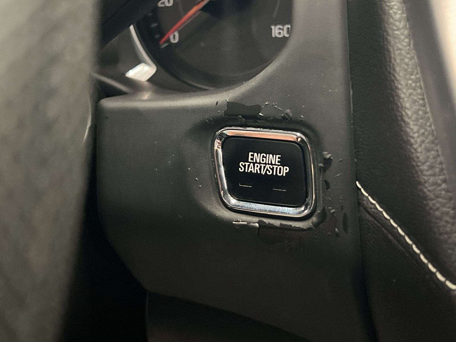 Used 2021 GMC Acadia SLE w/ Driver Convenience Package FWD image 32